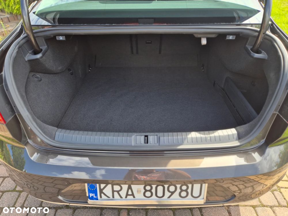 Volkswagen Passat 2.0 TDI Bi-Turbo BMT 4Mot Highline DSG - 17