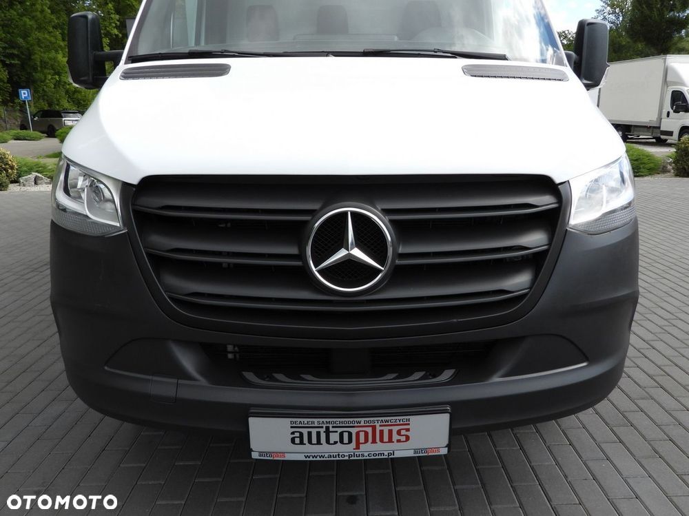 Mercedes-Benz SPRINTER 515 KONTENER WINDA 8 PALET TEMPOMAT BLIŹNIACZE KOŁA KLIMATYZACJA  150KM - 15
