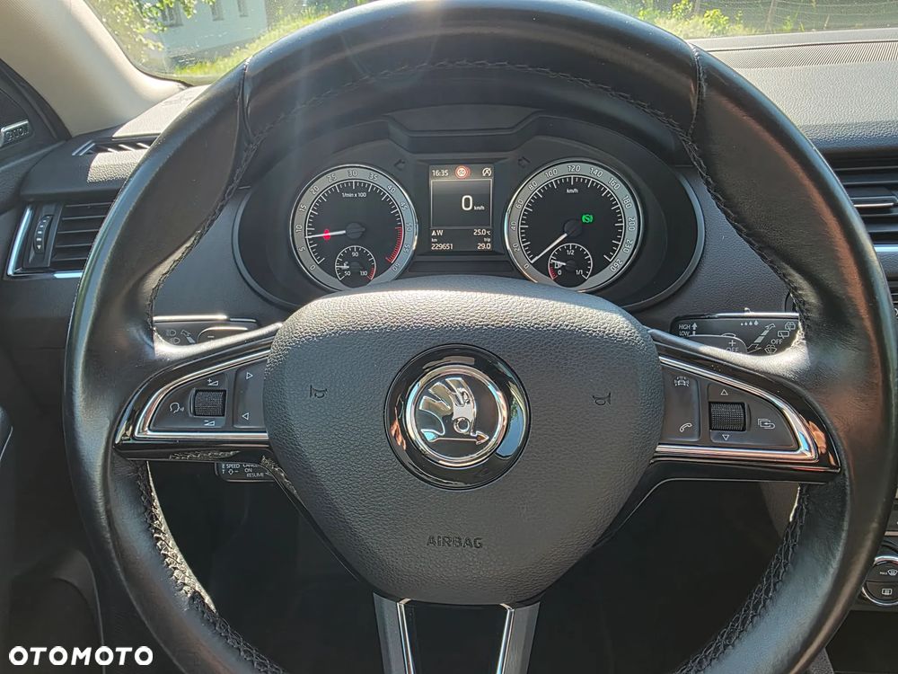 Skoda Octavia 2.0 TDI 4x4 DSG L&K - 13