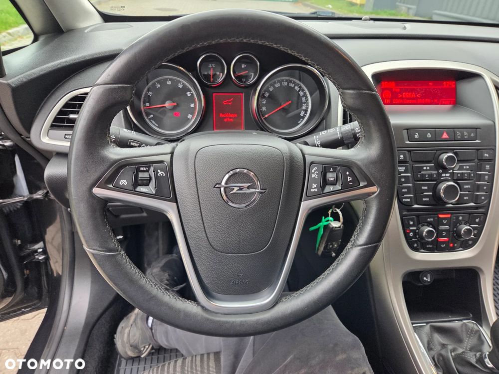 Opel Astra 1.4 Turbo - 8