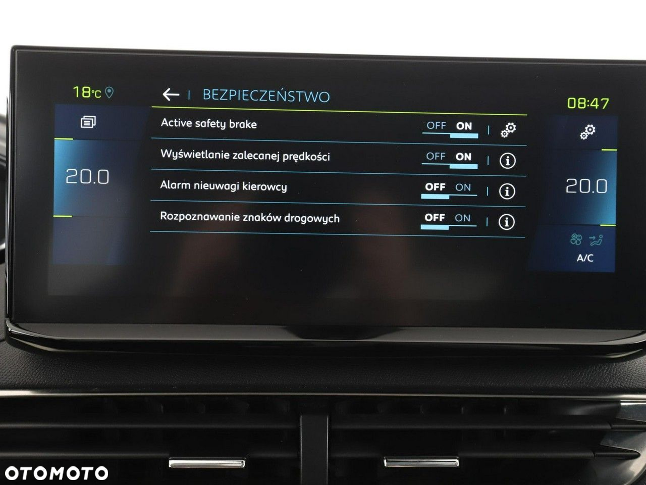 Peugeot 3008 Plug-In Hybrid 225 e-EAT8 Allure Pack - 25