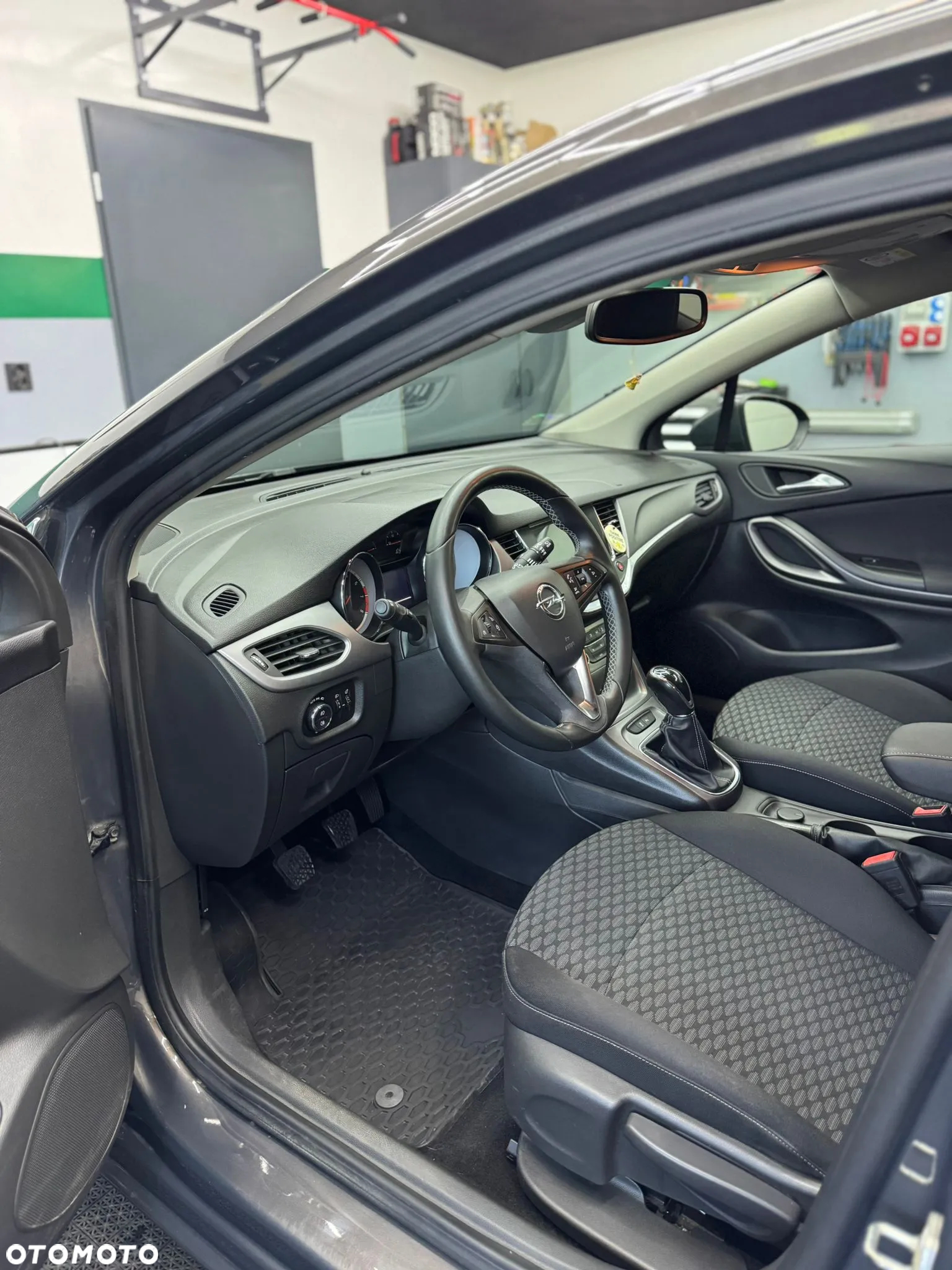 Opel Astra V 1.4 T Enjoy - 24