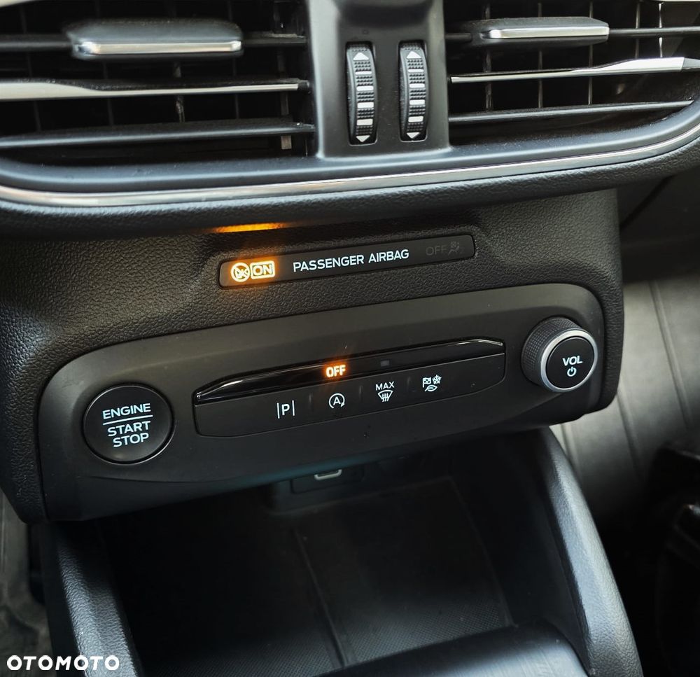 Ford Focus 1.5 EcoBlue Start-Stopp-System TITANIUM EDITION - 22