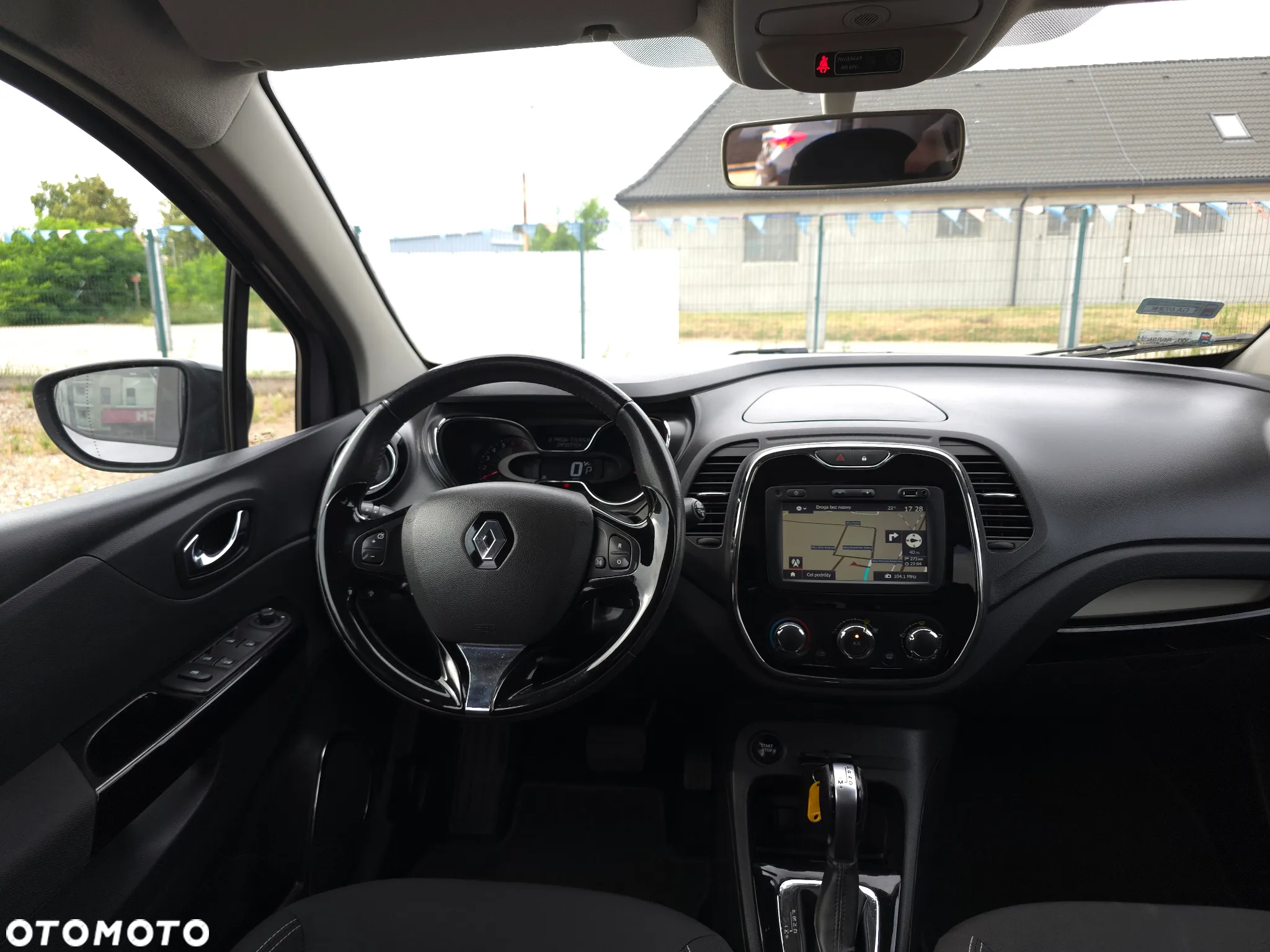 Renault Captur 1.2 Energy TCe Limited EDC - 36