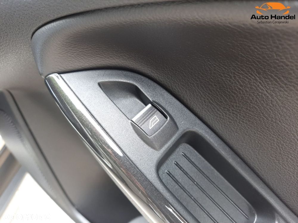 Ford Focus 1.5 EcoBoost STart-Stopp-System TITANIUM - 32