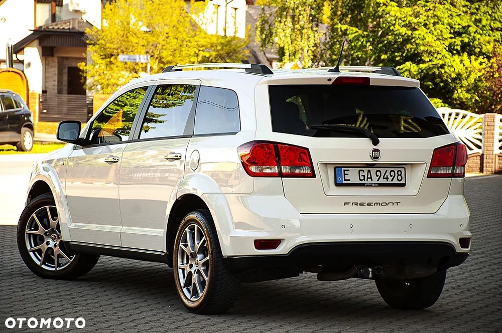 Fiat Freemont 2.4 16V VVT Automatik Lounge - 8