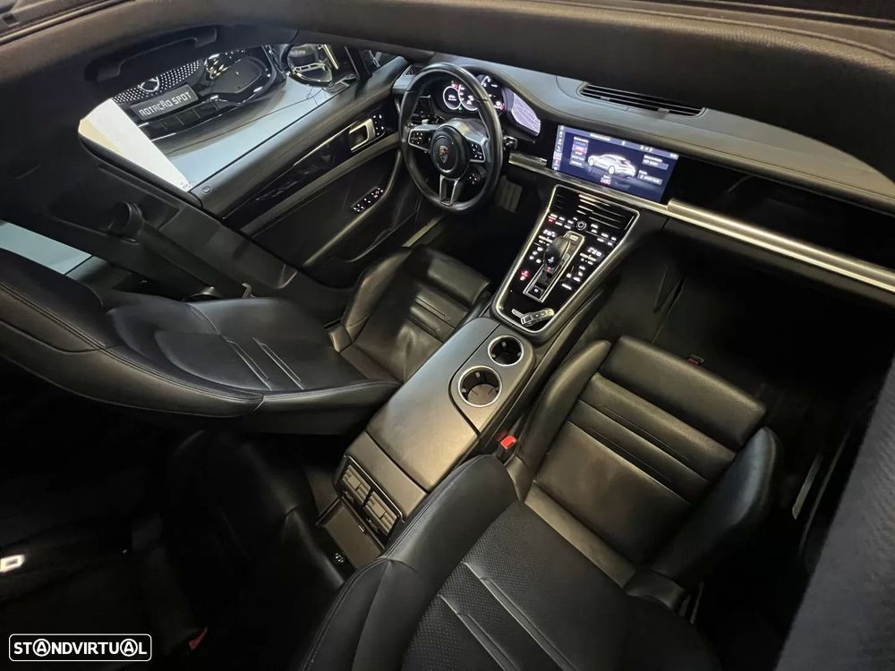 Porsche Panamera Sport Turismo 4 E-Hybrid - 9
