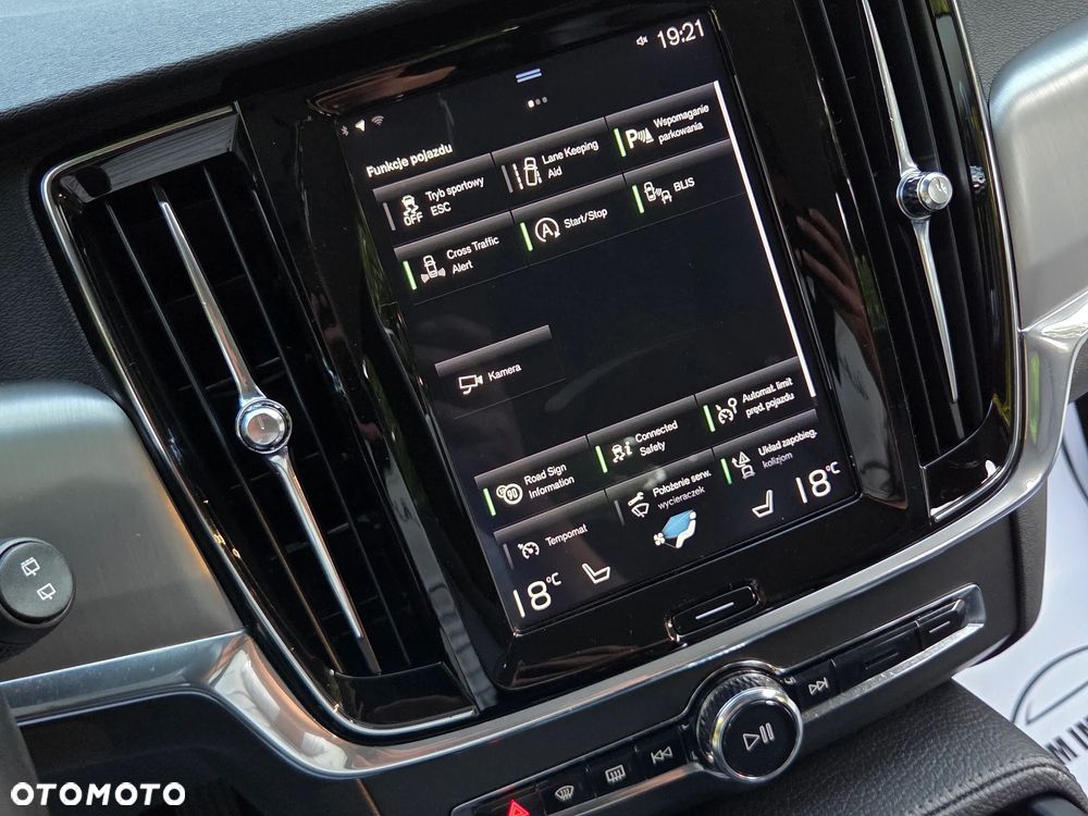 Volvo V90 D3 Geartronic Momentum Pro - 14