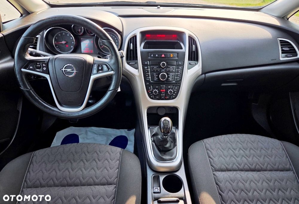 Opel Astra 1.4 Turbo Style - 32