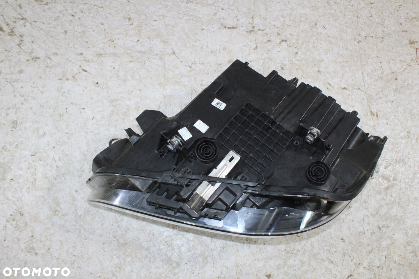 BMW x1 F48 lampa prawa przód Full Led 7472220 - 7