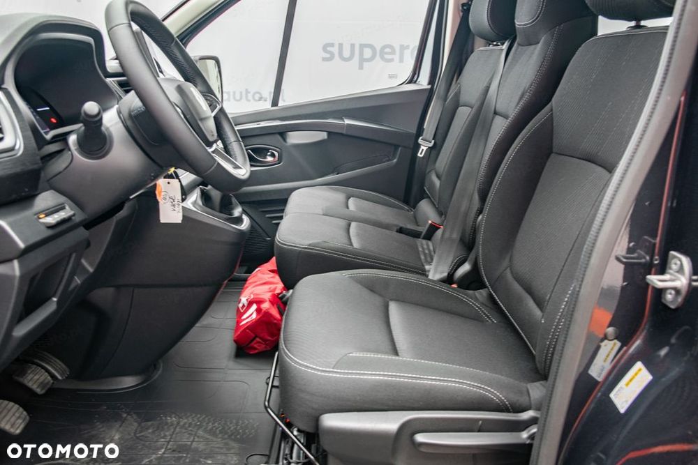 Renault Trafic - 15