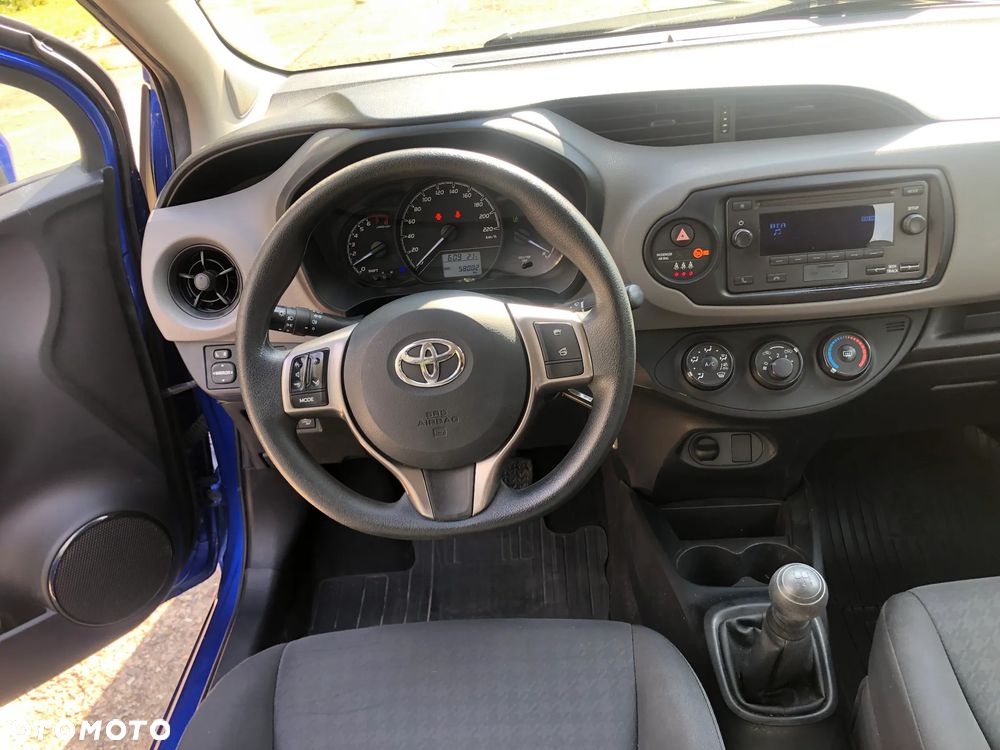 Toyota Yaris 1.0 Active - 11