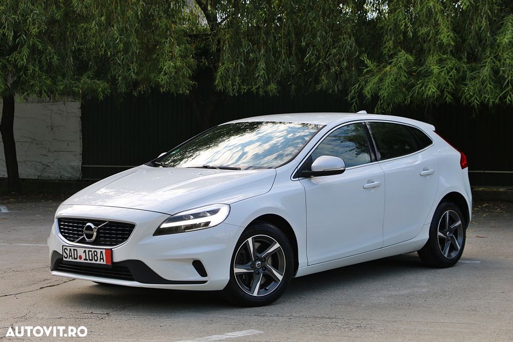 Volvo V40 D3 Aut. R-Design - 11
