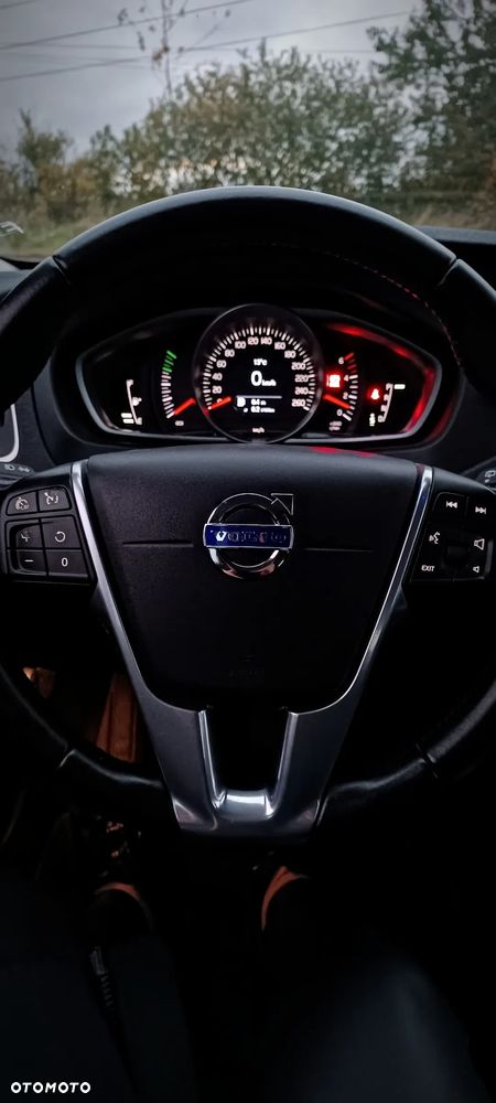 Volvo V40 - 11