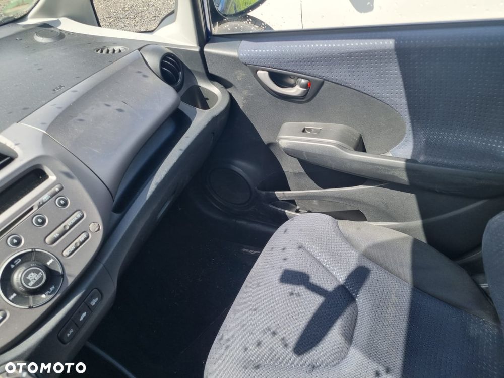 Honda Jazz 1.2 Base - 12