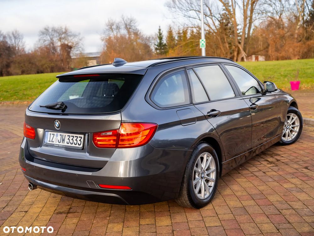 BMW Seria 3 318d Blue Performance - 18
