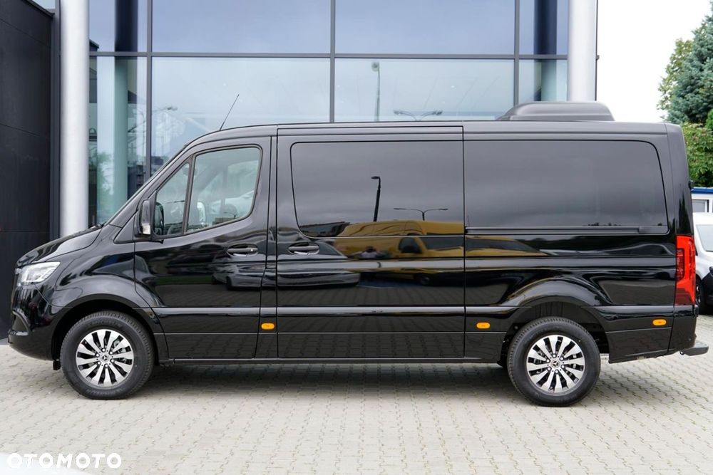 Mercedes-Benz Sprinter - 4