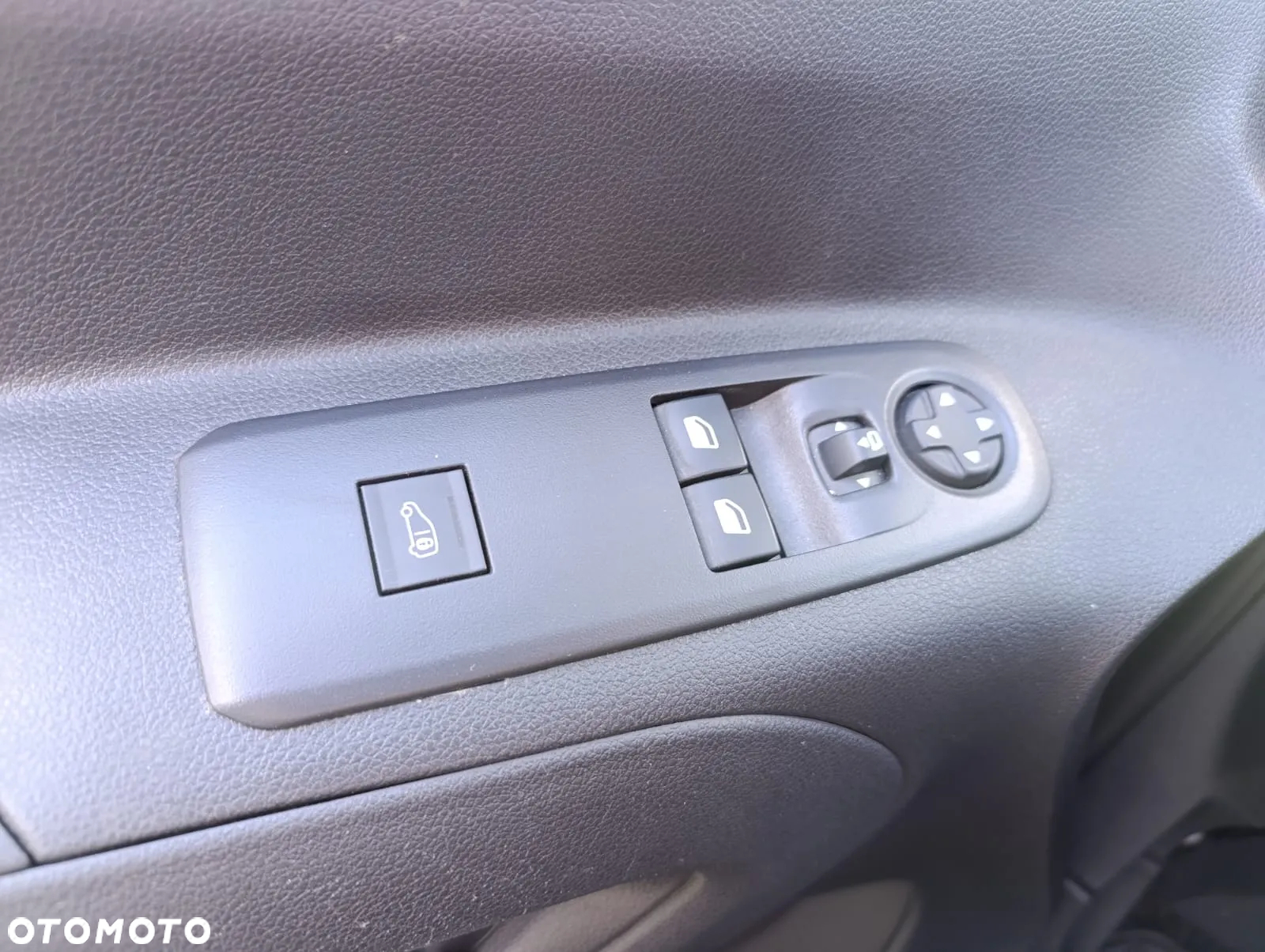 Opel COMBO - 19