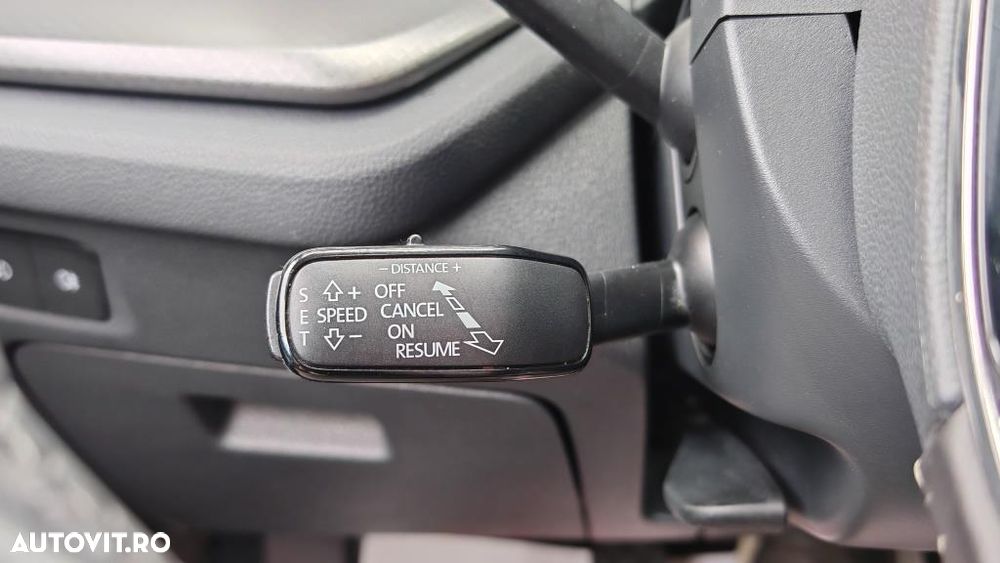 Skoda Octavia 2.0 TDI Premium Edition - 23