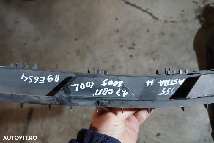 Grila bara fata centru 24460271 375768702 24460271 375768702 Opel Ast - 2