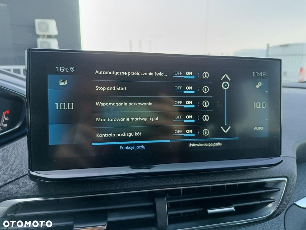 Peugeot 3008 1.5 BlueHDi Allure S&S EAT8 - 32