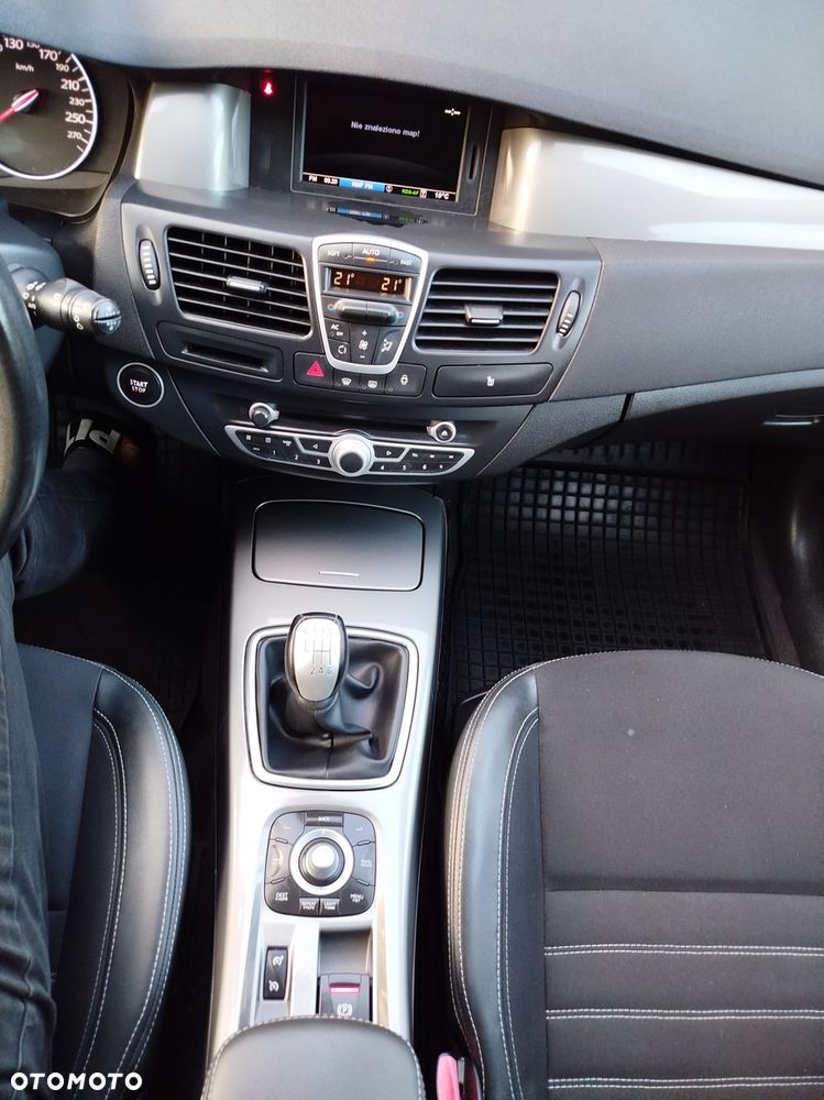 Renault Laguna 2.0 DCi SL Tech Run - 13