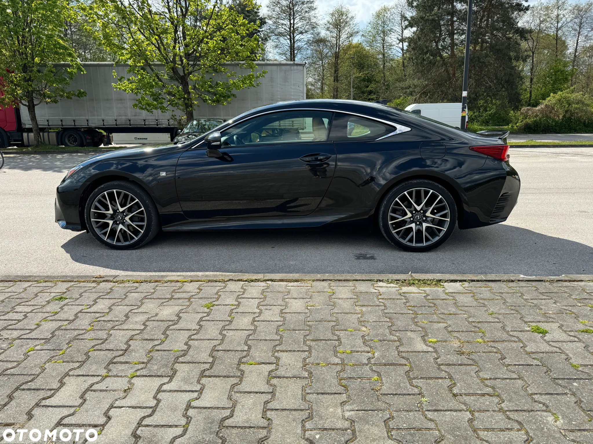 Lexus RC - 13