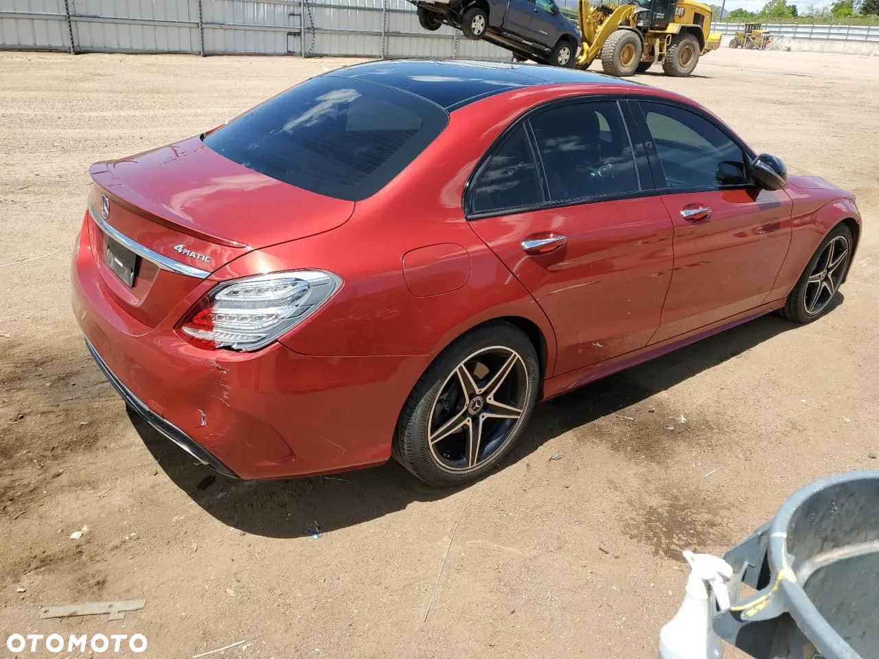 Mercedes-Benz Klasa C 300 9G-TRONIC AMG Line - 3