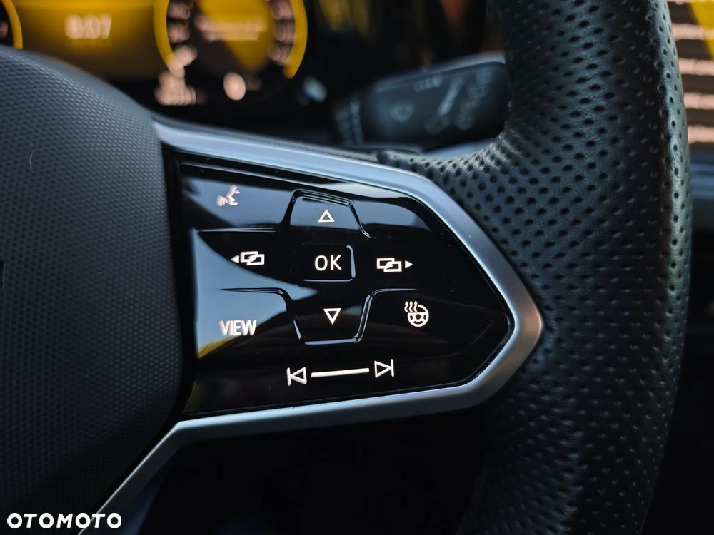 Volkswagen Golf - 20