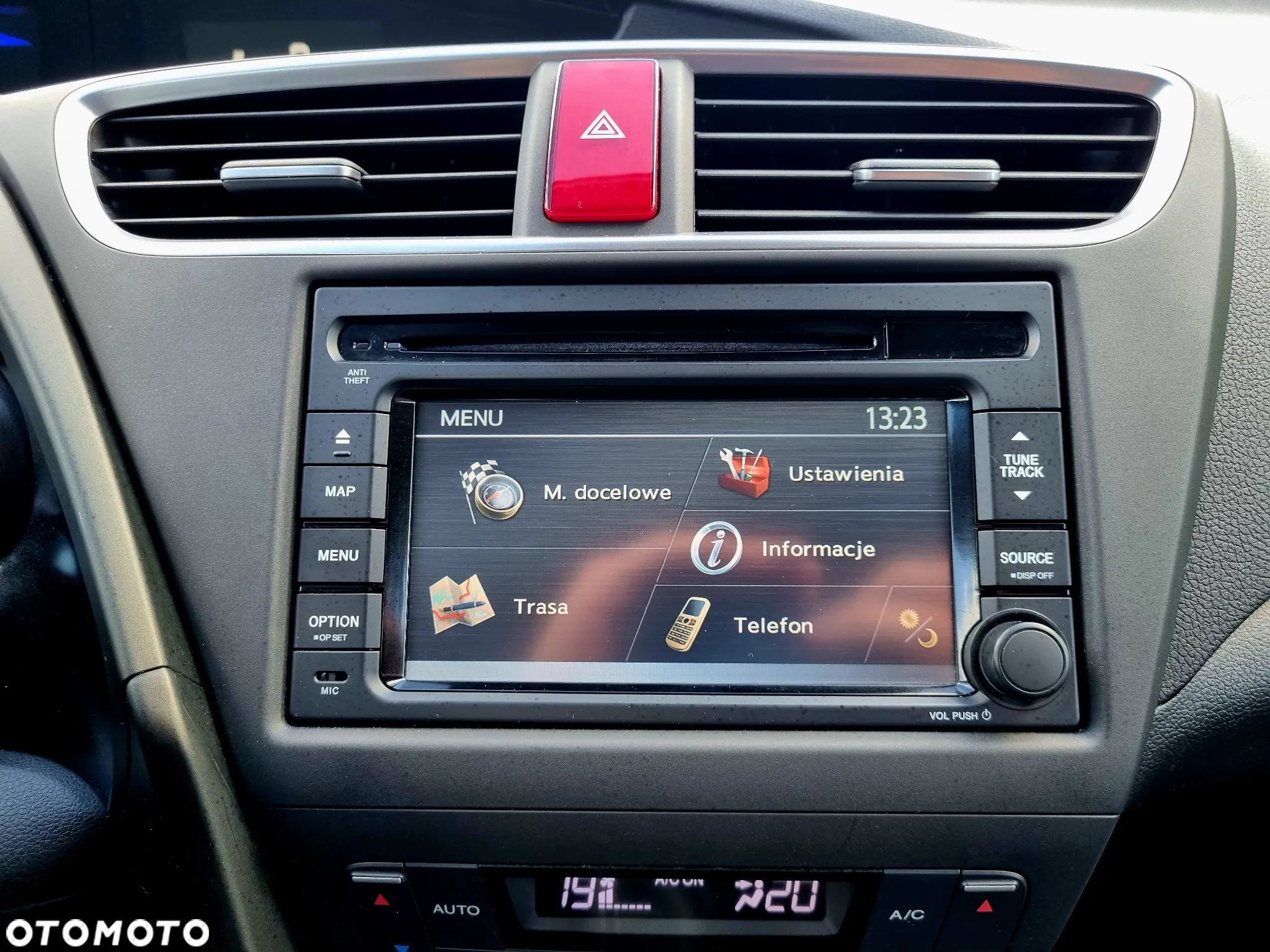 Honda Civic 1.8 Sport Navi SD - 22