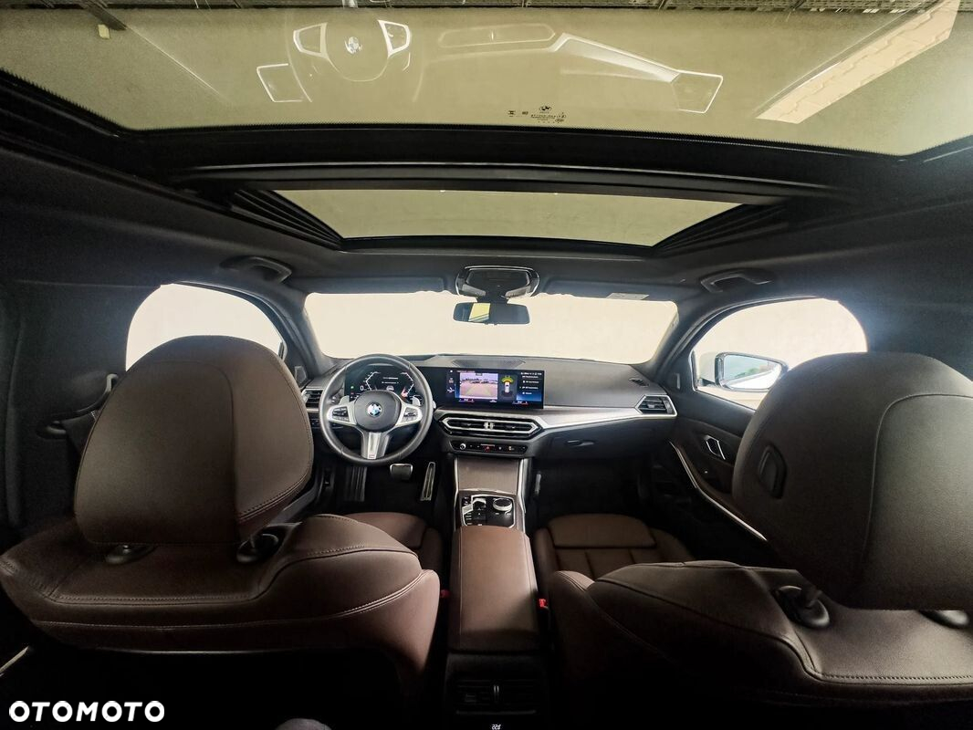 BMW Seria 3 318i Touring M Sport - 27