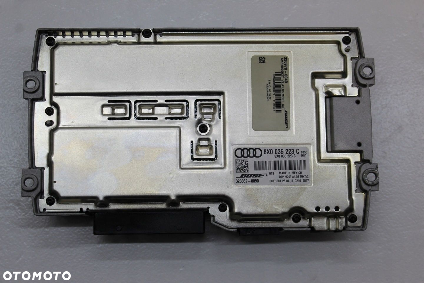 AUDI Q3 8U WZMACNIACZ GŁOŚNIK BOSE 8X0035223C - 3