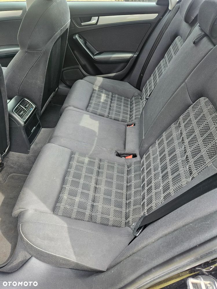 Audi A4 Limousine 2.0 TDI - 12