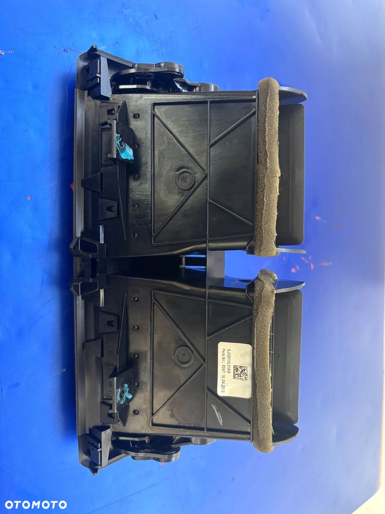 RANGE ROVER KRATKA NAWIEWU SRODKOWA - 3