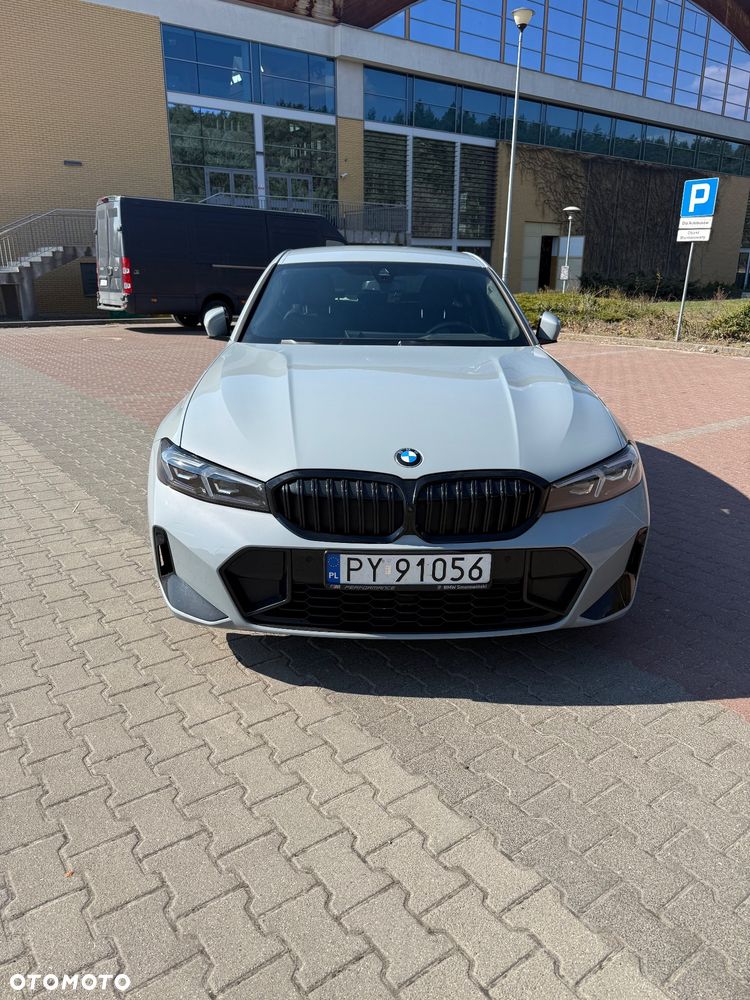 BMW Seria 3 330i M Sport - 3