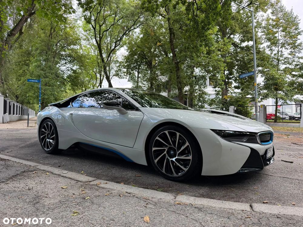 BMW i8