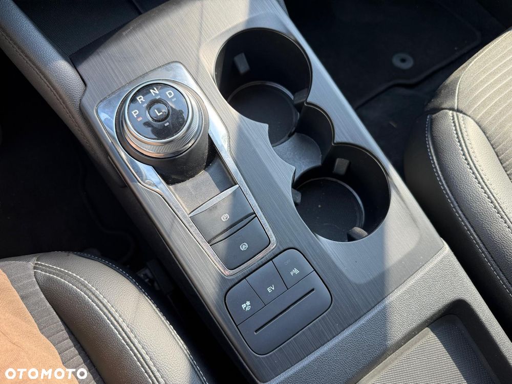 Ford Kuga 2.5 Duratec PHEV ACTIVE - 11