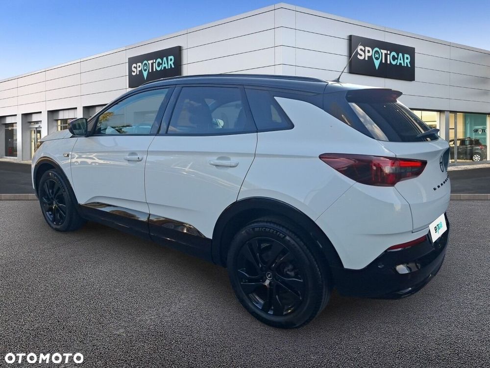 Opel Grandland 1.2 T GS S&S - 8
