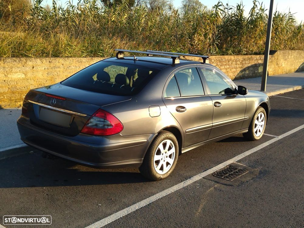Mercedes-Benz E 200 - 7
