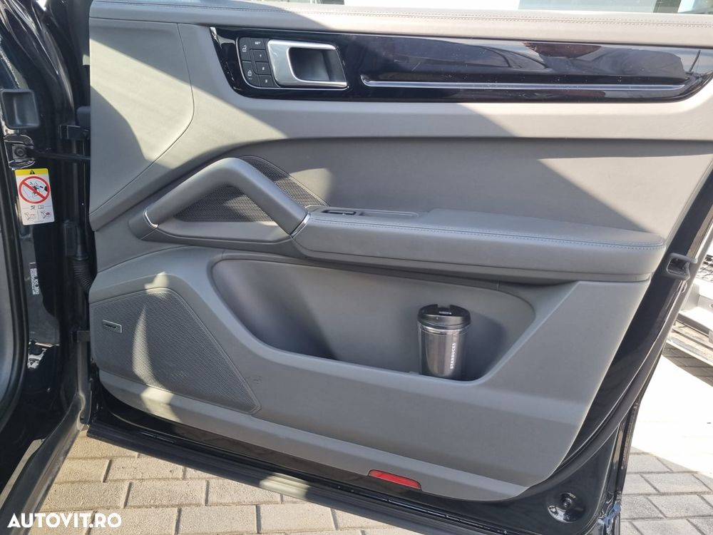 Porsche Cayenne E-Hybrid Tiptronic S - 14