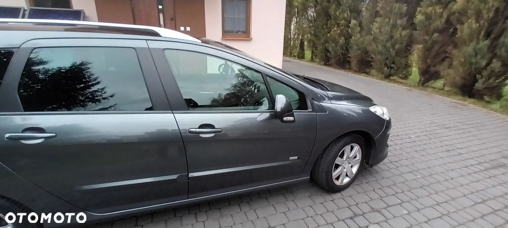 Peugeot 308 1.6 HDi Premium - 8