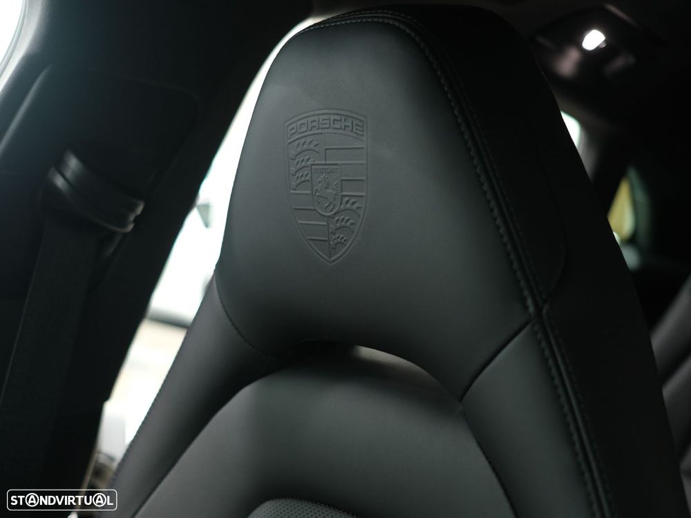 Porsche Panamera Sport Turismo 4 E-Hybrid 10 Years Edition - 13