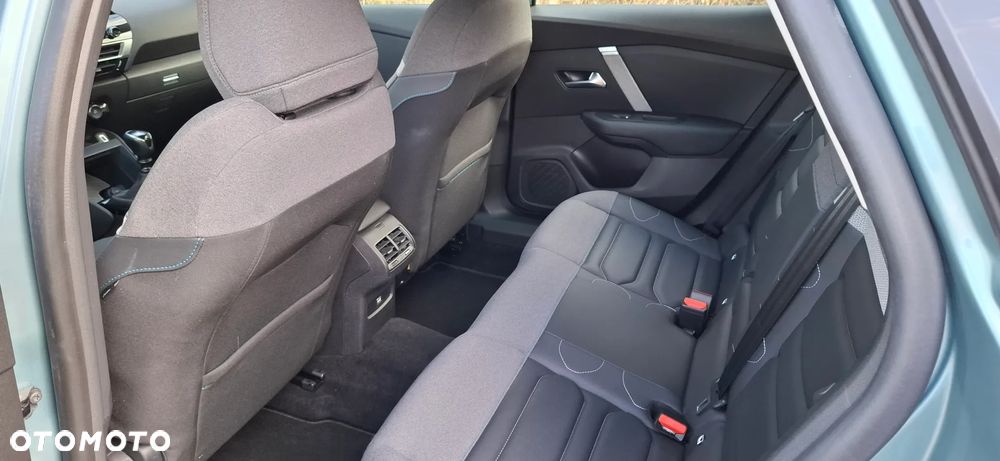 Citroën C4 PureTech 130 Stop&Start PLUS - 12