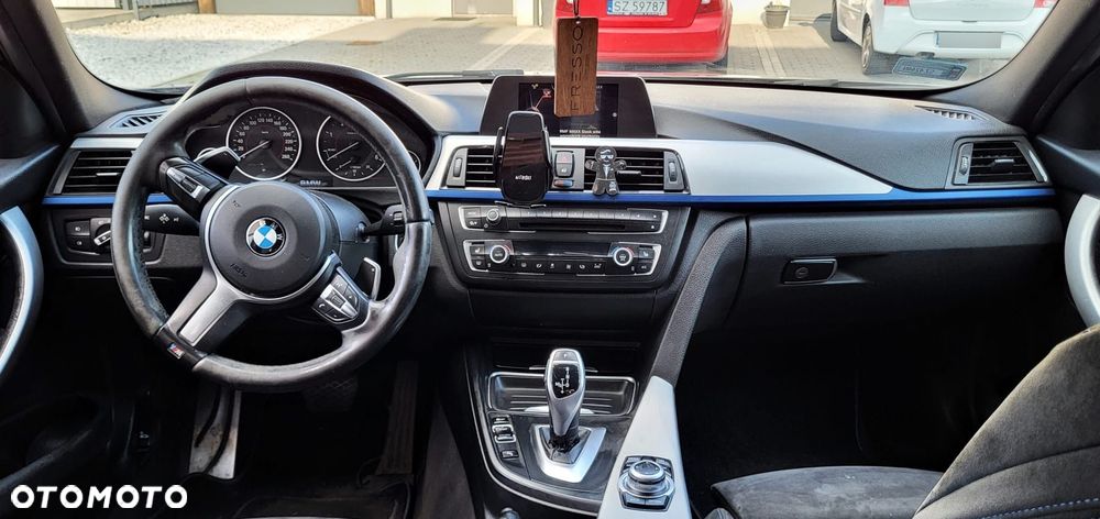 BMW Seria 3 320d xDrive Sport-Aut Sport Line - 2