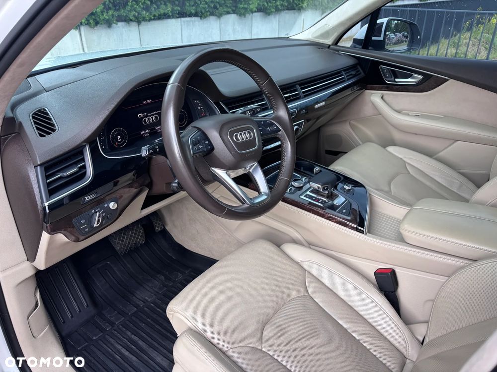 Audi Q7 3.0 TFSI Quattro Tiptronic - 12
