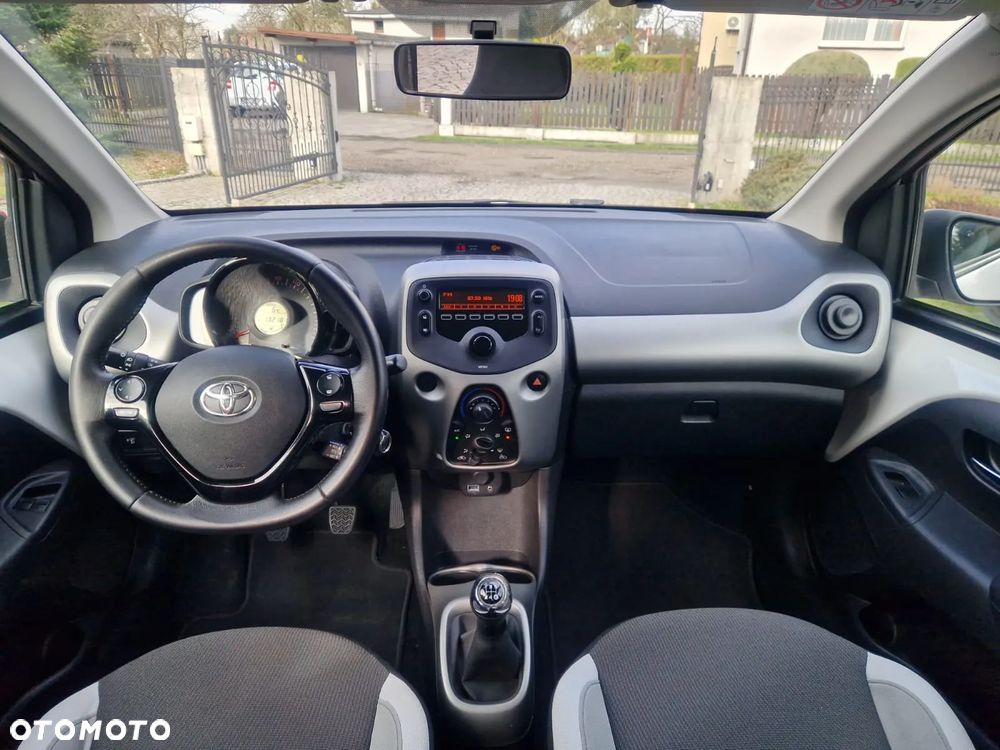 Toyota Aygo x-cite - 18