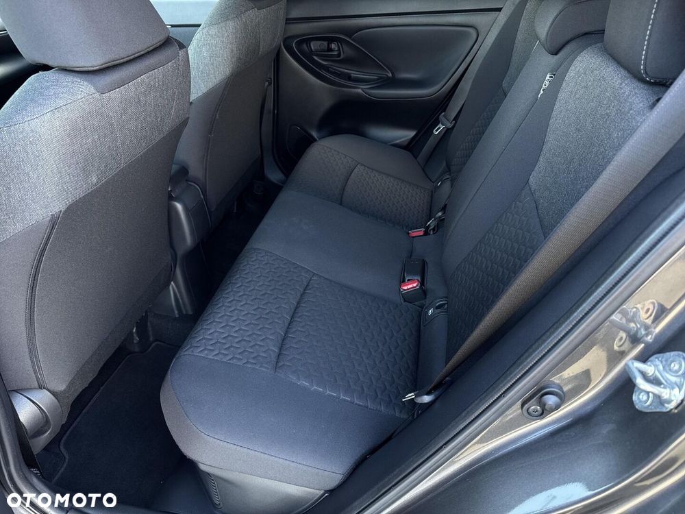Toyota Yaris Cross Hybrid 1.5 Comfort - 32