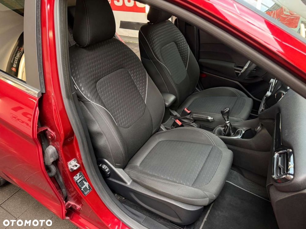 Ford Fiesta 1.0 EcoBoost S&S TITANIUM - 41
