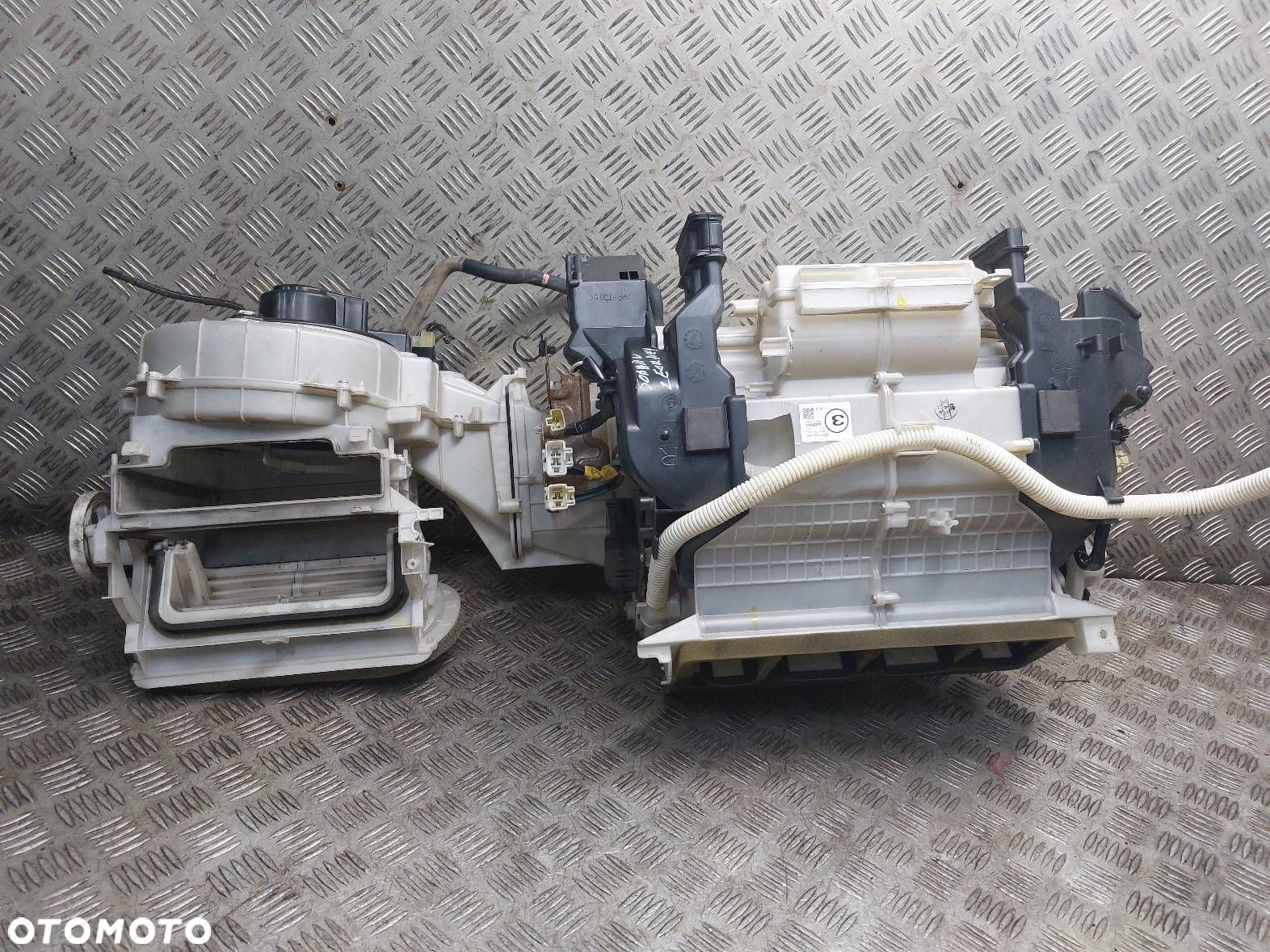 OBUDOWA NAGRZEWNICY KOMPLETNA LEGACY V 2.0 DOHC - 11