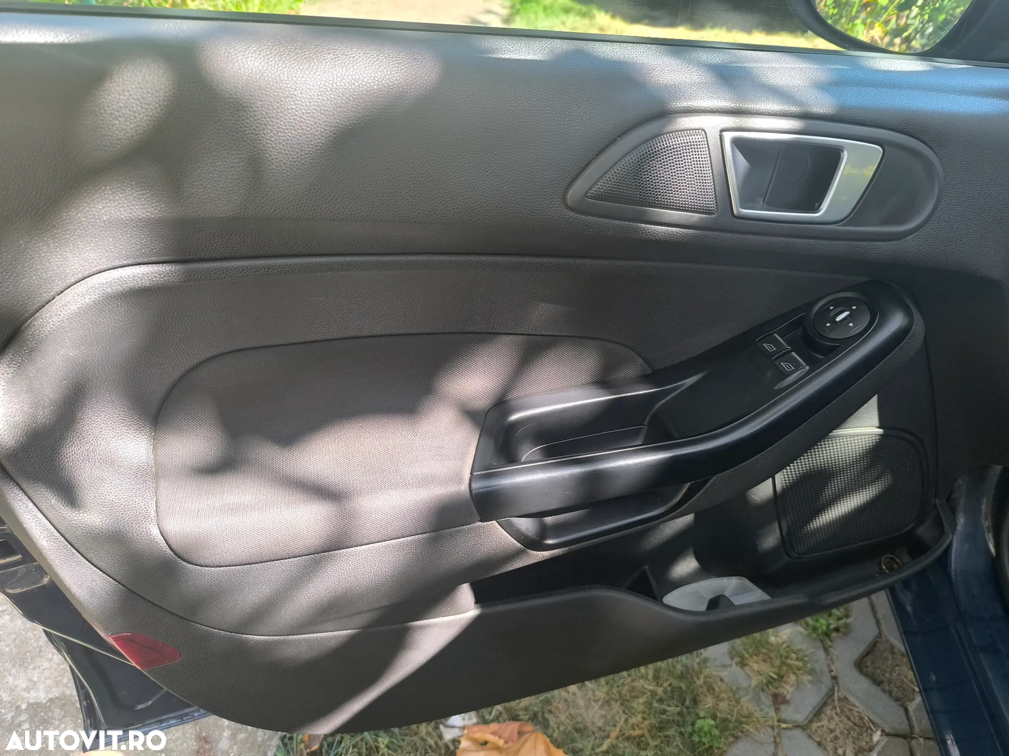 Ford Fiesta - 10